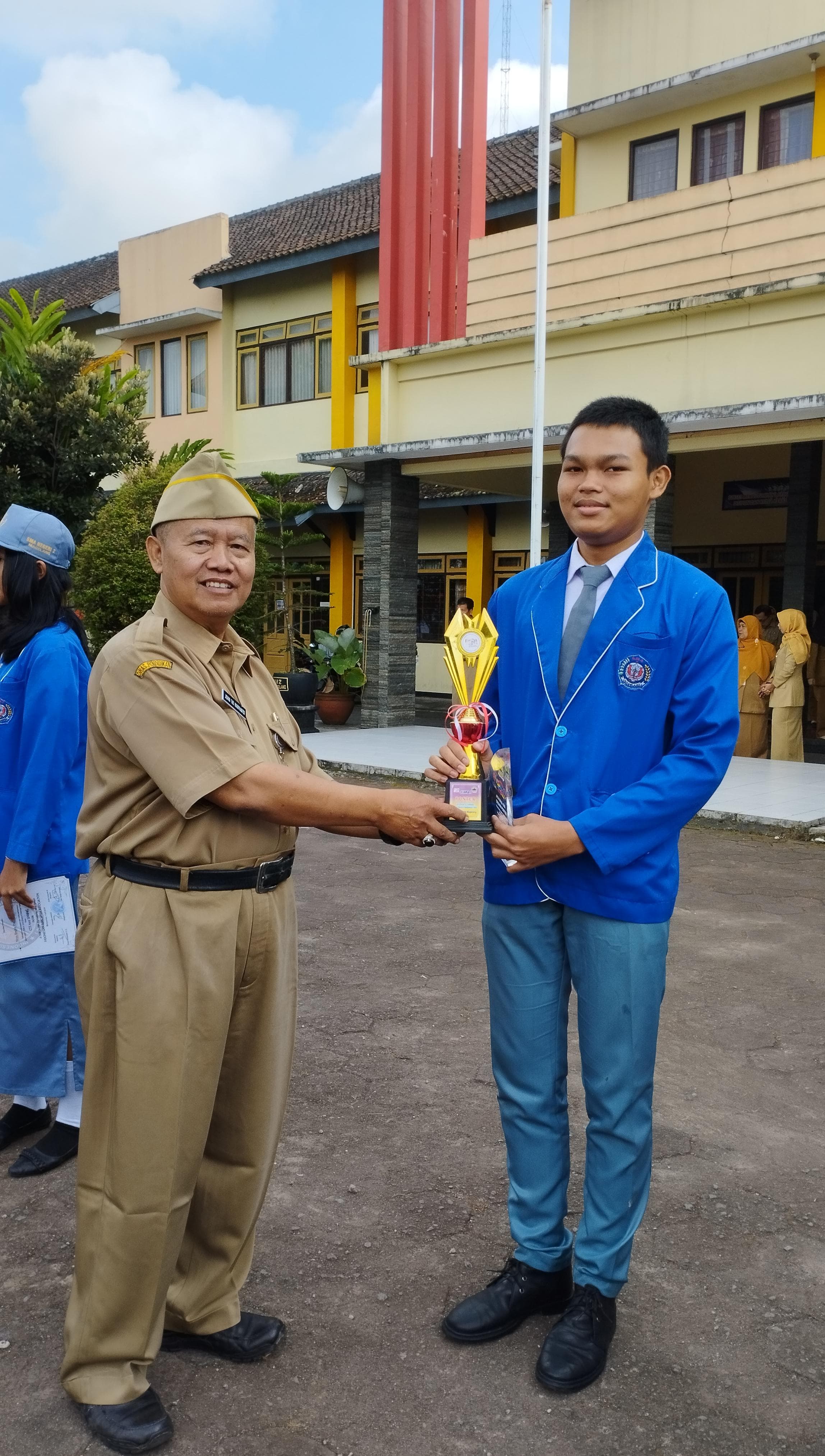 Ahmad Rassyid (XI F1.3) Juara 3 Poster FLS2N tingkat Provinsi dan Juara 1 Poster FLS2N tingkat Kota Magelang tahun 2024